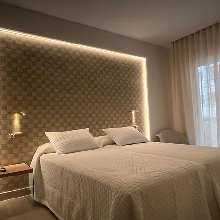 Hotel Restaurant Llansola Sant Carlos de la Ràpita 외부 사진