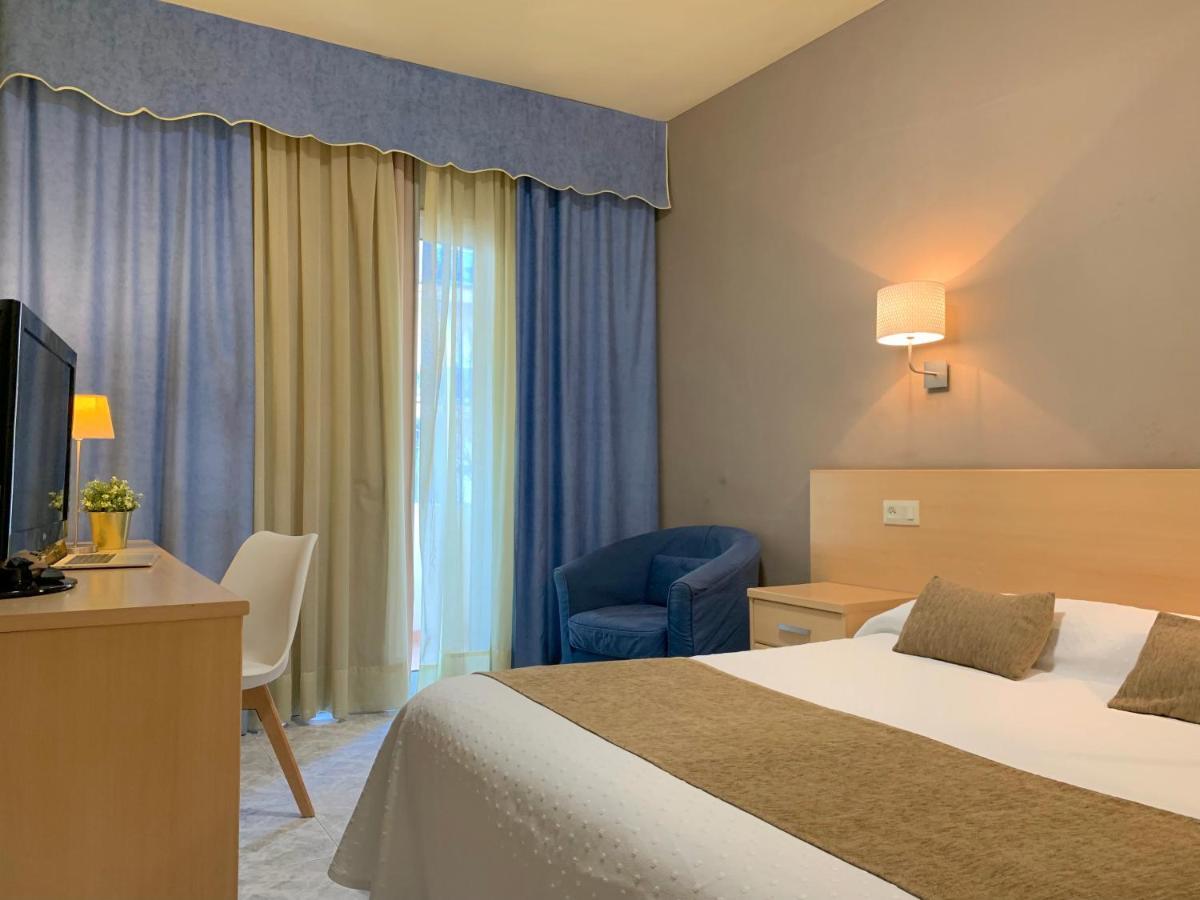 Hotel Restaurant Llansola Sant Carlos de la Ràpita 외부 사진